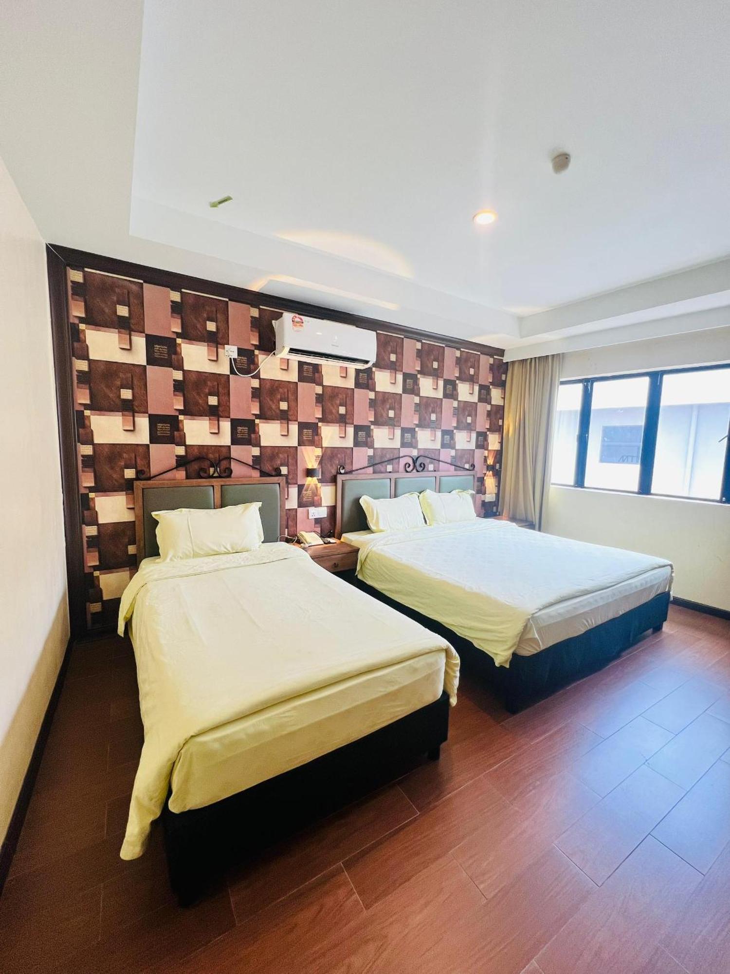 K Garden Hotel Sungai Petani Esterno foto
